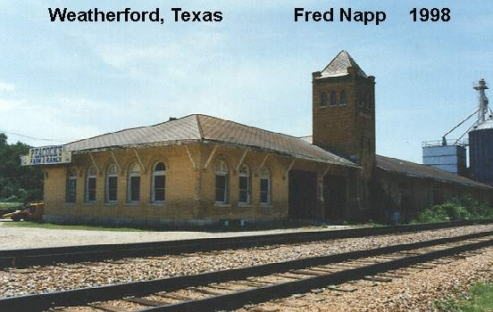 Images of Texas & Pacific Stations and Structures in  Weatherford, TX