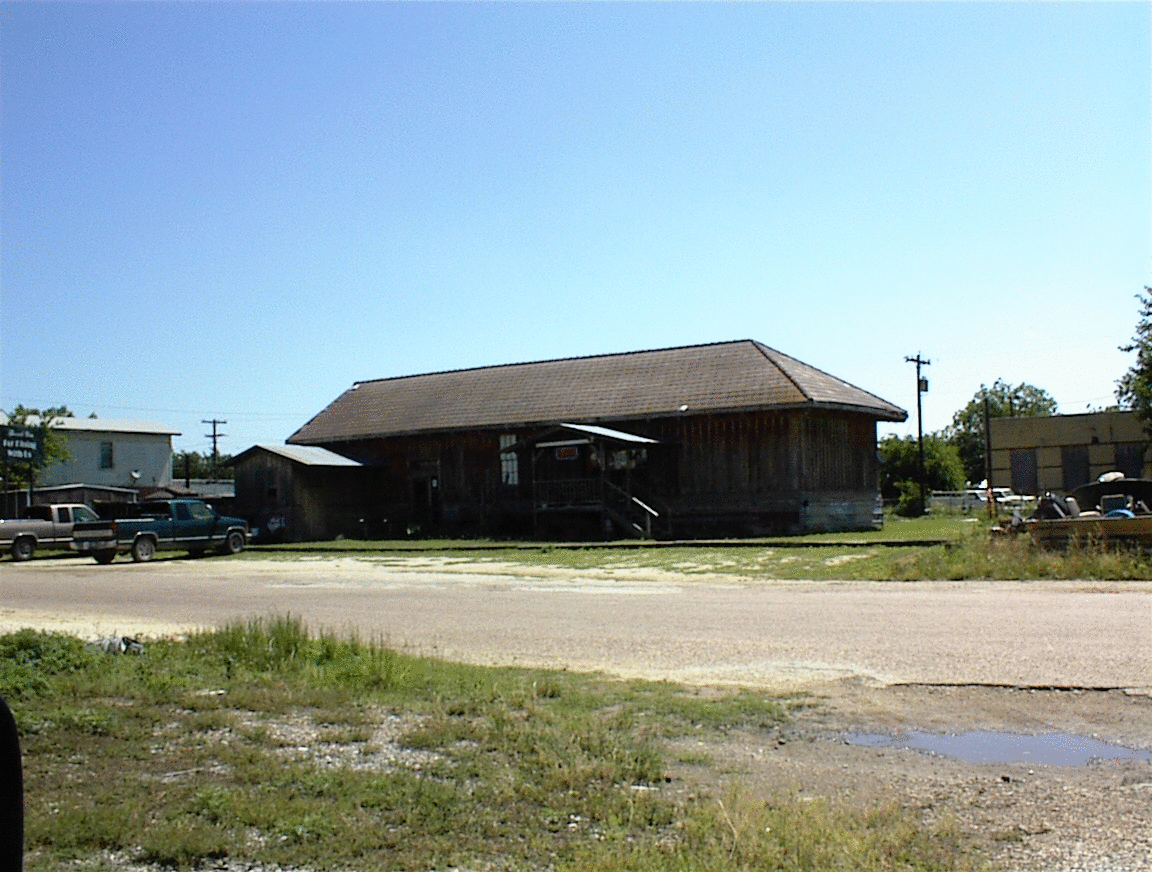 Images of Texas & Pacific Stations and Structures in  Baird, TX