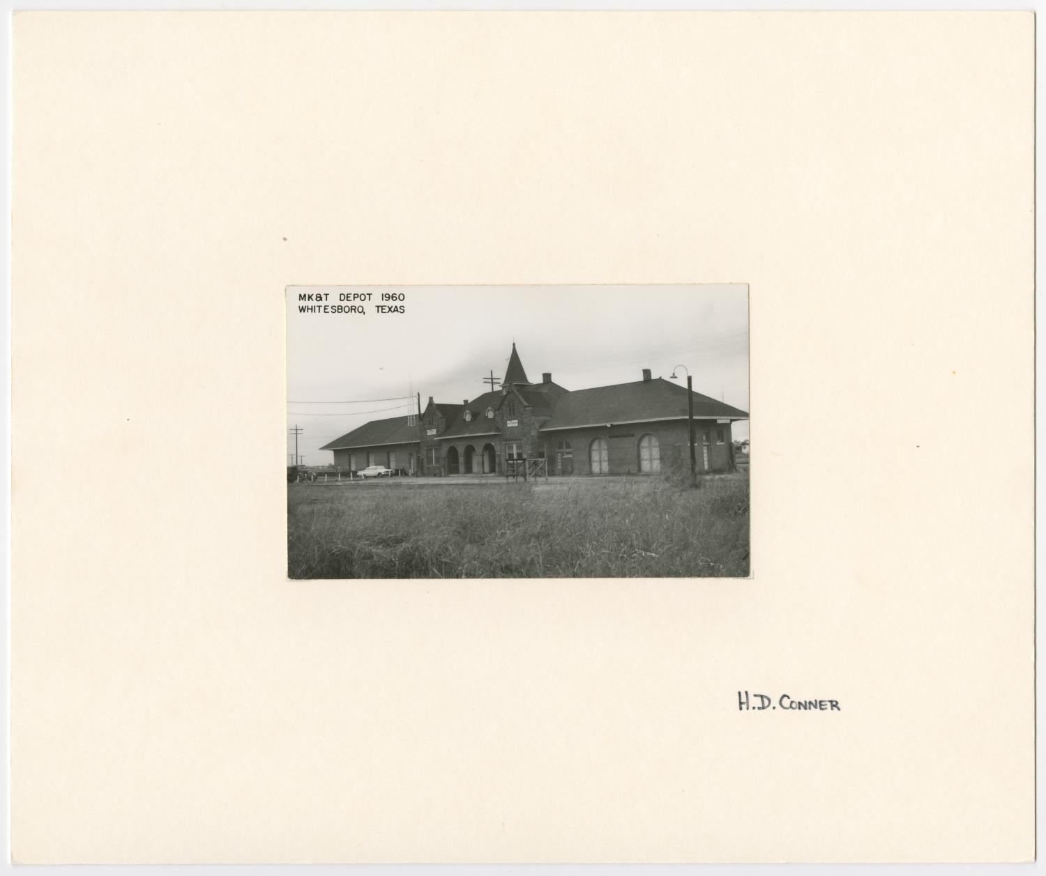 Images of Texas & Pacific Stations and Structures in  Whitesboro, TX