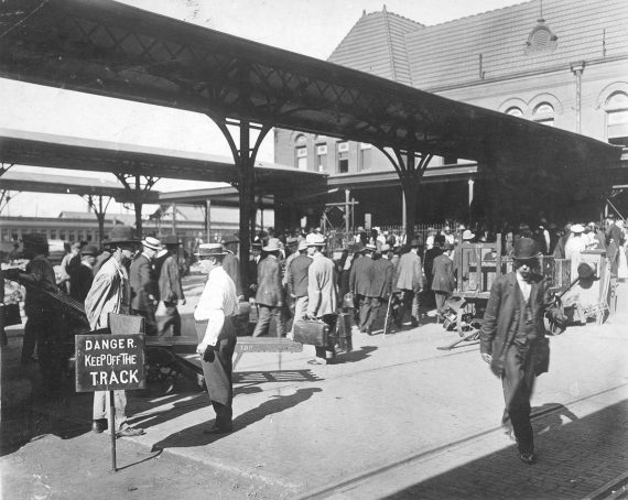 Crowd on the platform of the T&P Station