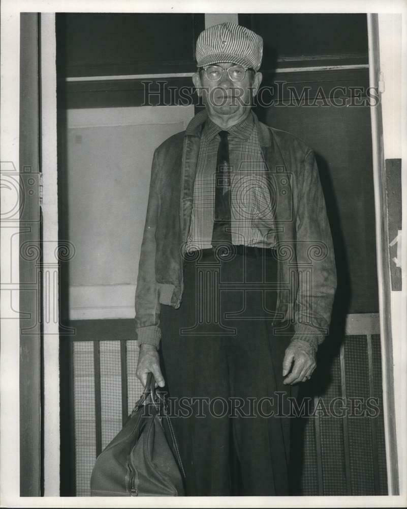 Charles Ewing retires from Texas Pacific RR after 40 years, c1968