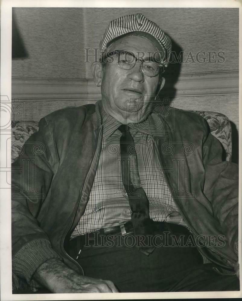 Charles Ewing retires from Texas Pacific RR after 40 years, c1968