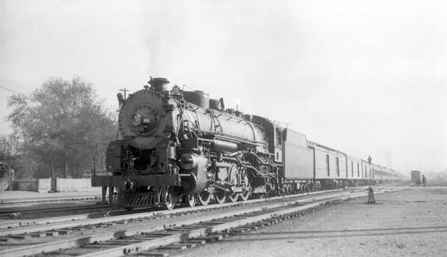 4-8-2 907 The Sunshine Special near El Paso Texas - 23 September 1947