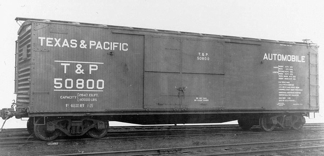 Automobile Boxcar 50800