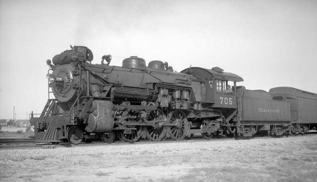 4-6-2 705 El Paso TX<BR>20 April 1933