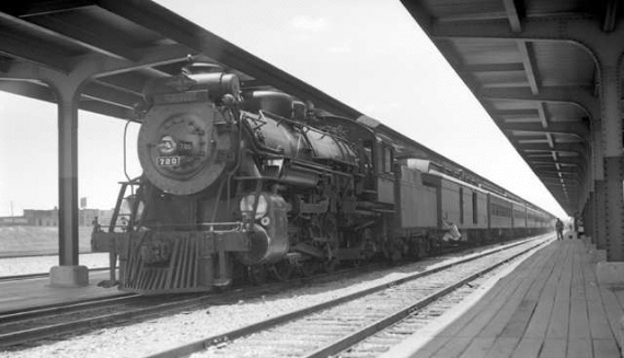 4-6-2 720 The Texas Ranger<BR>Ft Worth TX<BR>26 July 1932