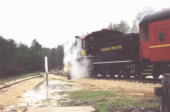 4-6-0 316 Rusk TX 03 March 2001