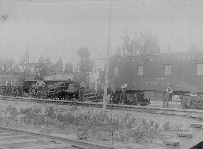4-4-0 American and caboose<BR>c1890s