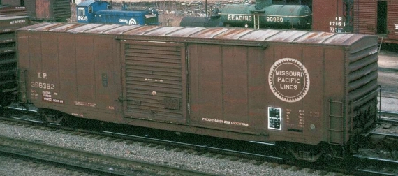 366382