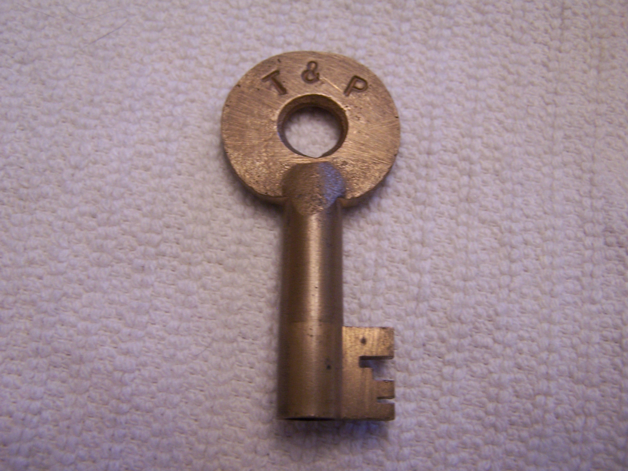 T&P key