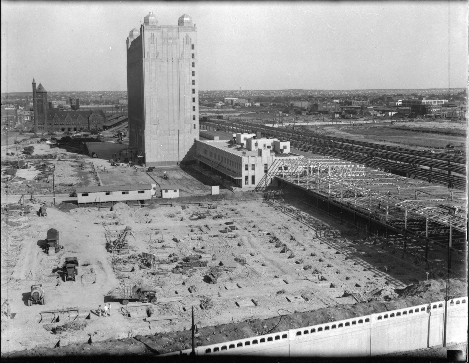 T&P Station behind construction of Fort Worth Post Office, 1931