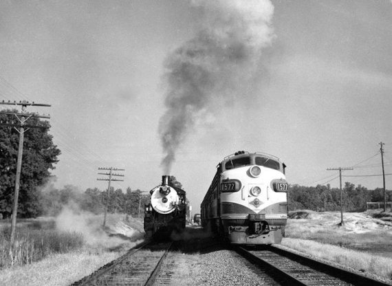 E4A1 2-8-2 #400 and F7-A #1577