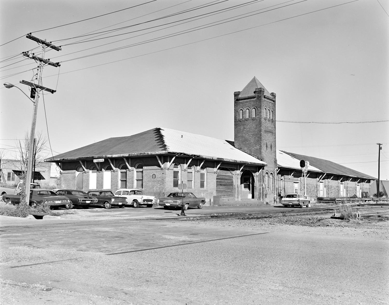 Missouri Pacific Railroad Station, Southwest oblique
