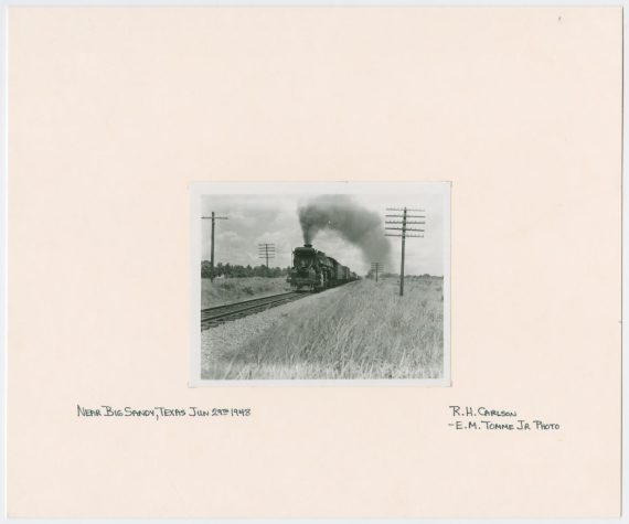 Train Engine #662 and Cars