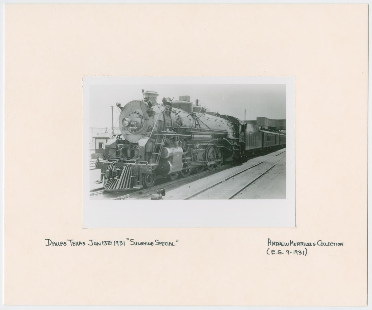 Train Engine #907 and Cars - Dallas, Texas