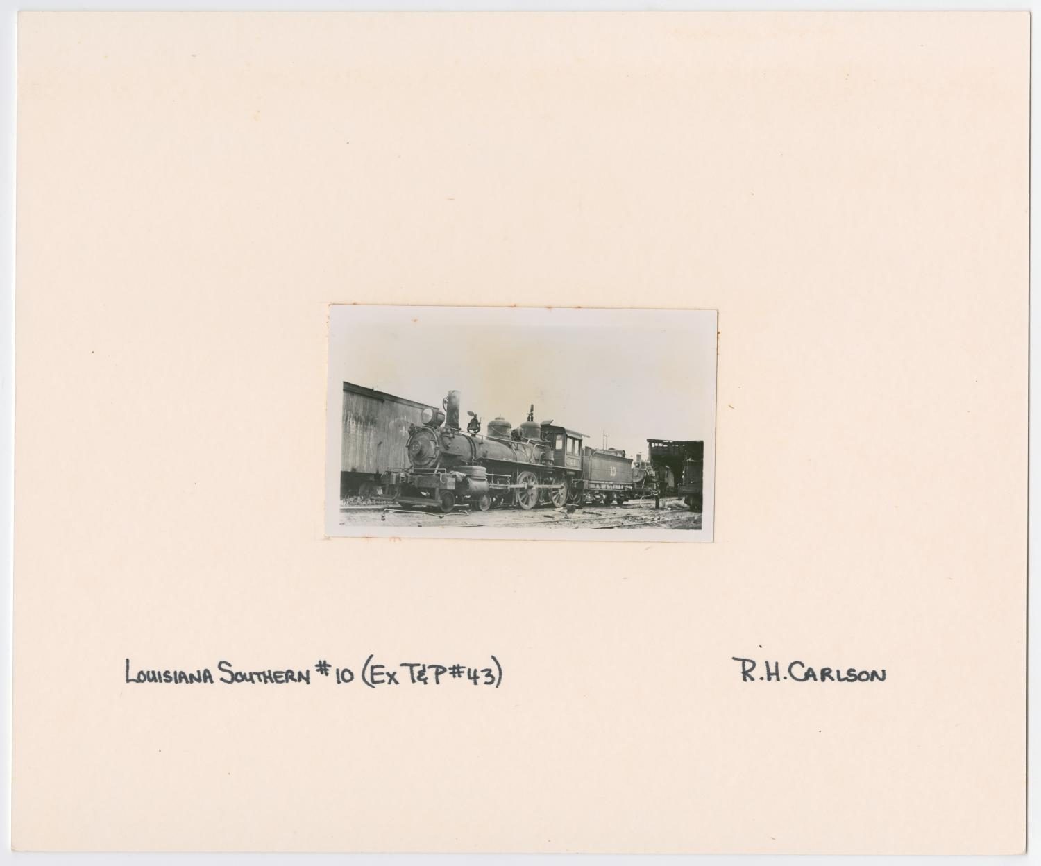 Louisiana Southern Train #10 in a Yard