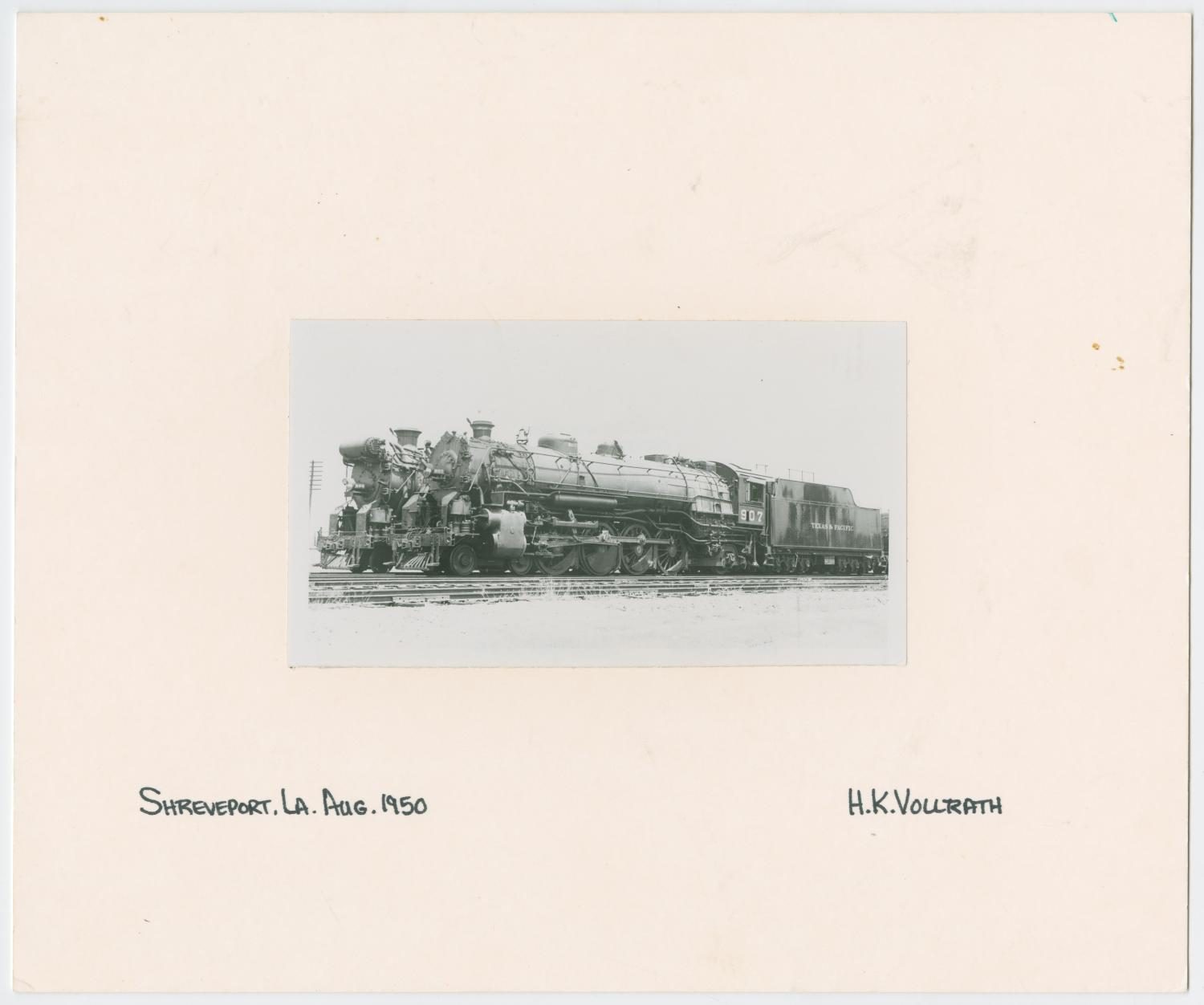 Train Engine #907 and Car - Shreveport, Louisiana
