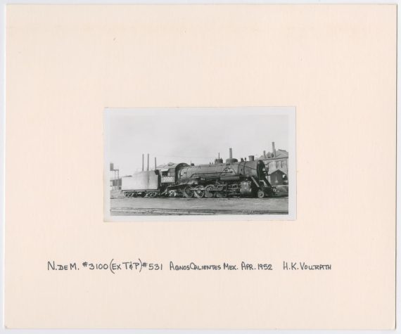 Train #3100 in Mexico