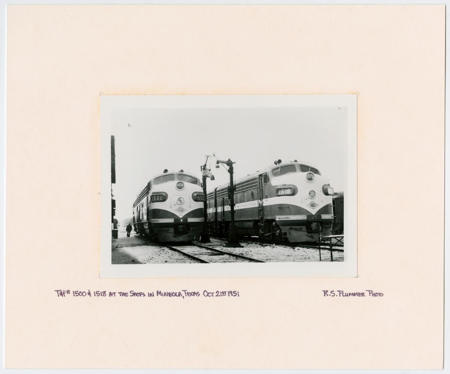 T&P Trains #1500 and #1518
