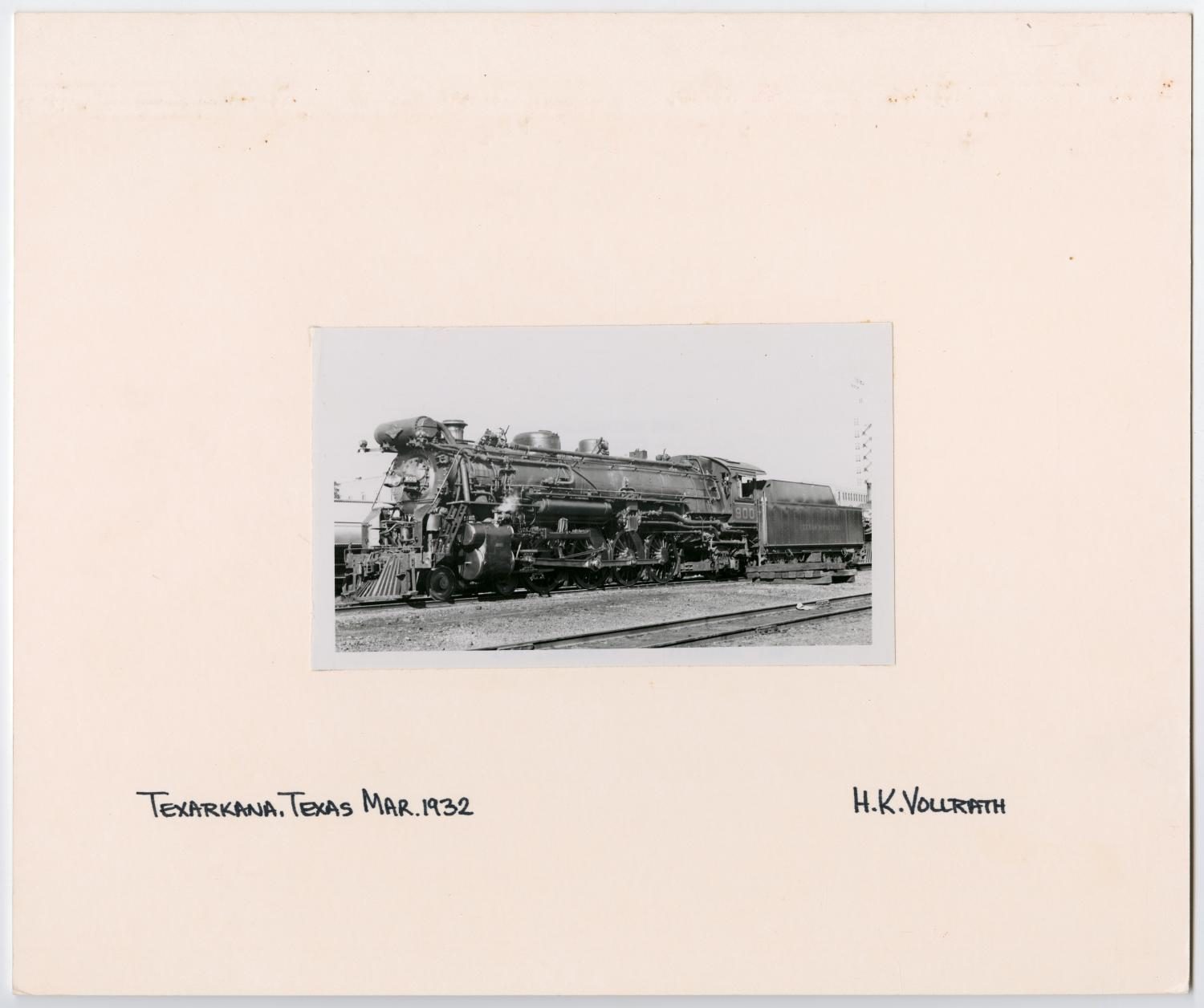 T&P Train #900 in Texarkana, Texas