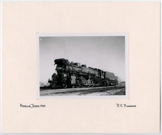 T&P Train #900 in Mineola, Texas