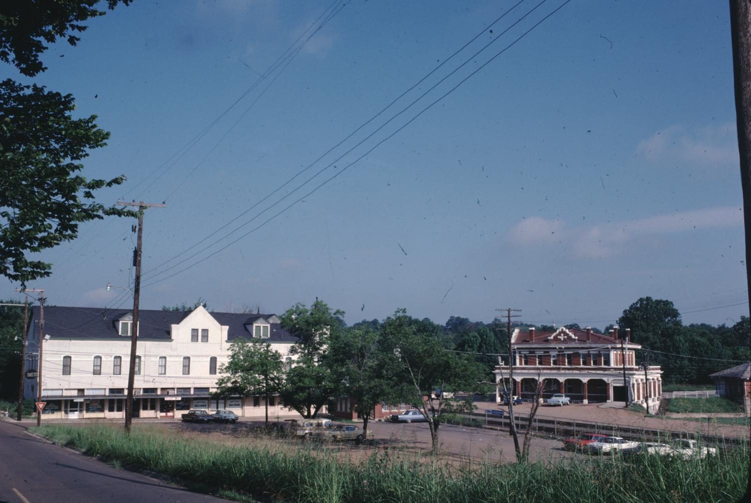 Hotel, T&P Depot