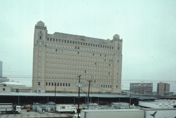 Lancaster & Throckmorton, T&P Terminal side